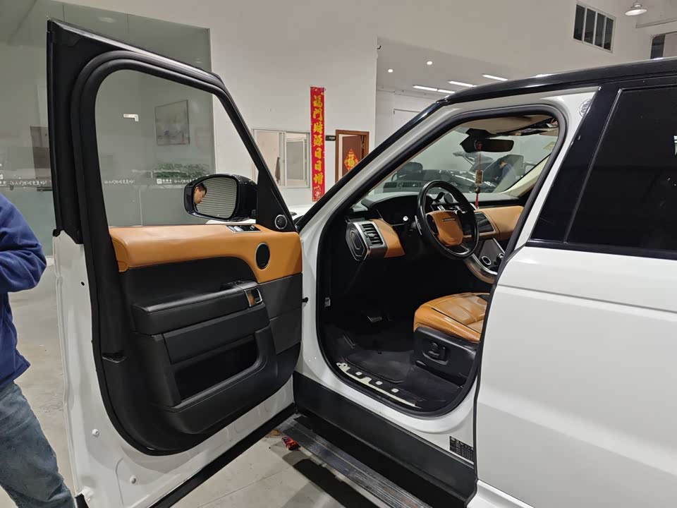 Land Rover Range Rover Sport