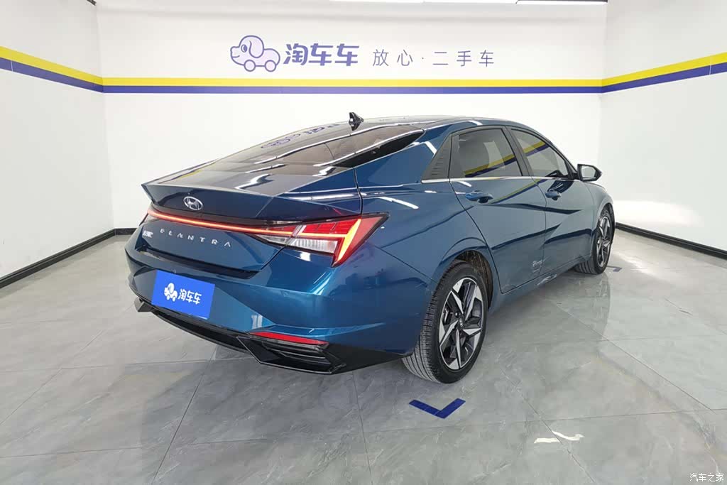 Hyundai Elantra, 2020 3