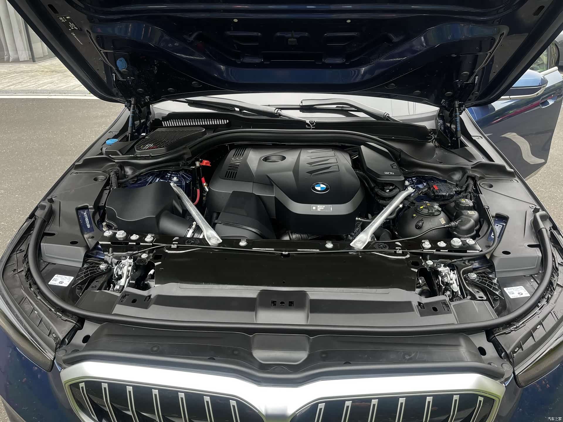 BMW 5 Series, 1900 22