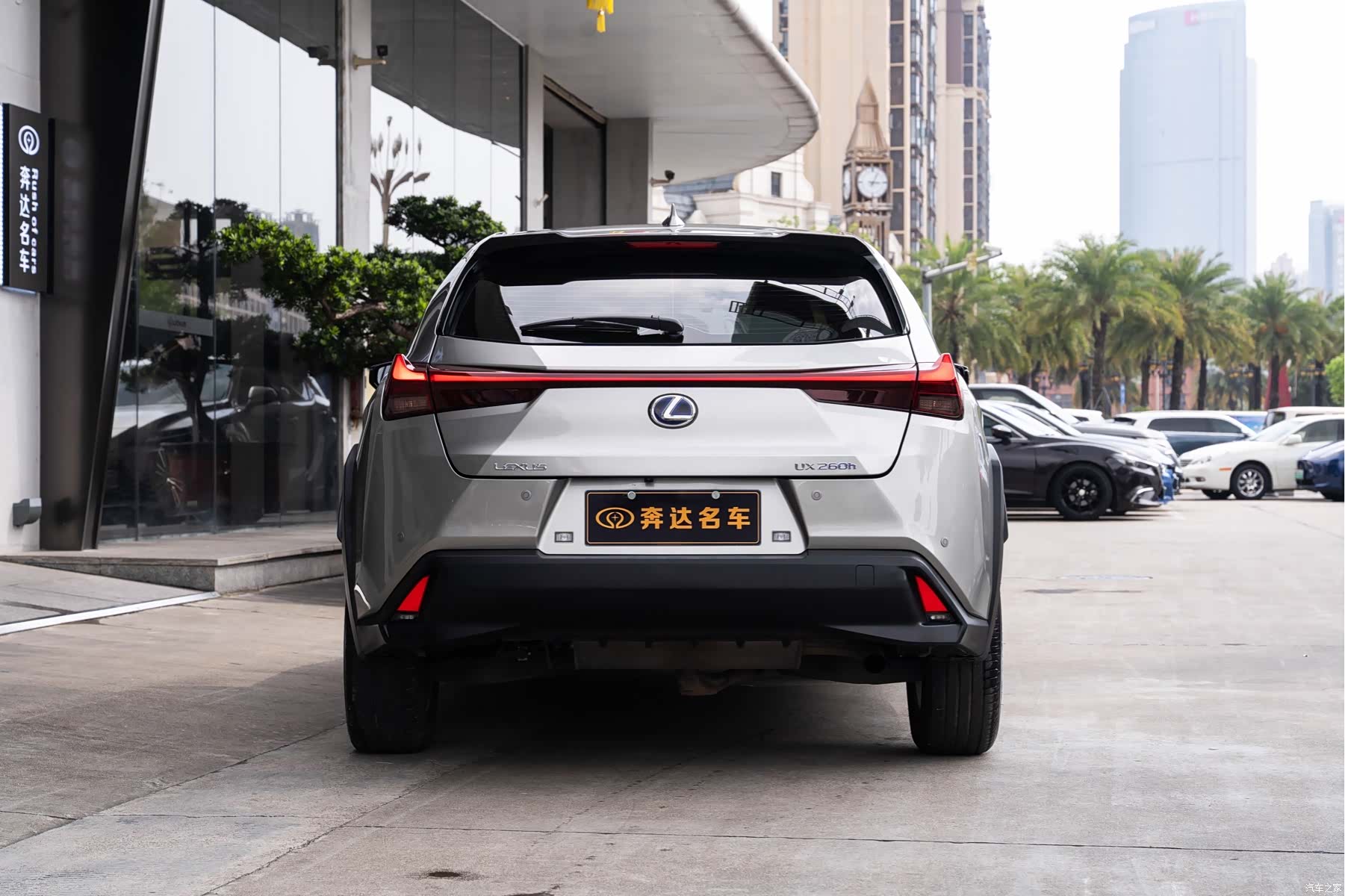 Lexus UX, 2021 все фото