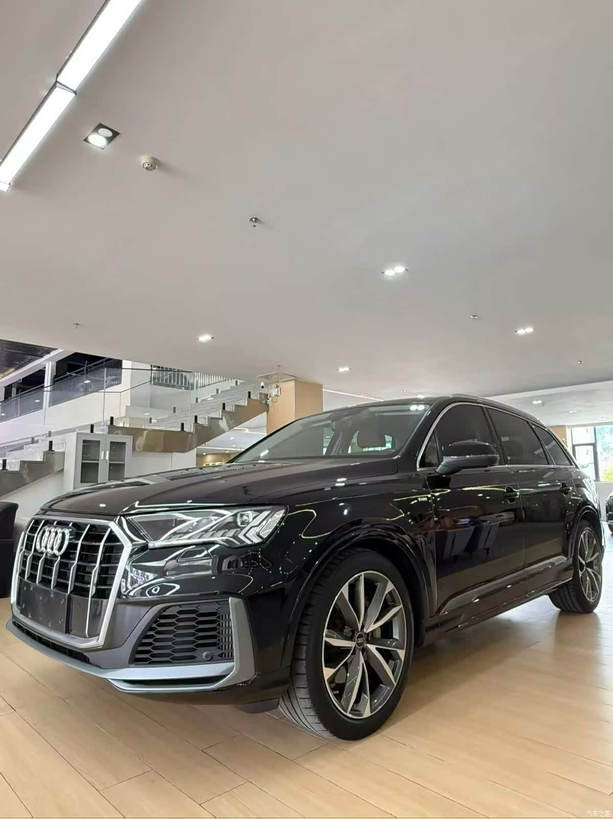 Audi Q7, 2021 1