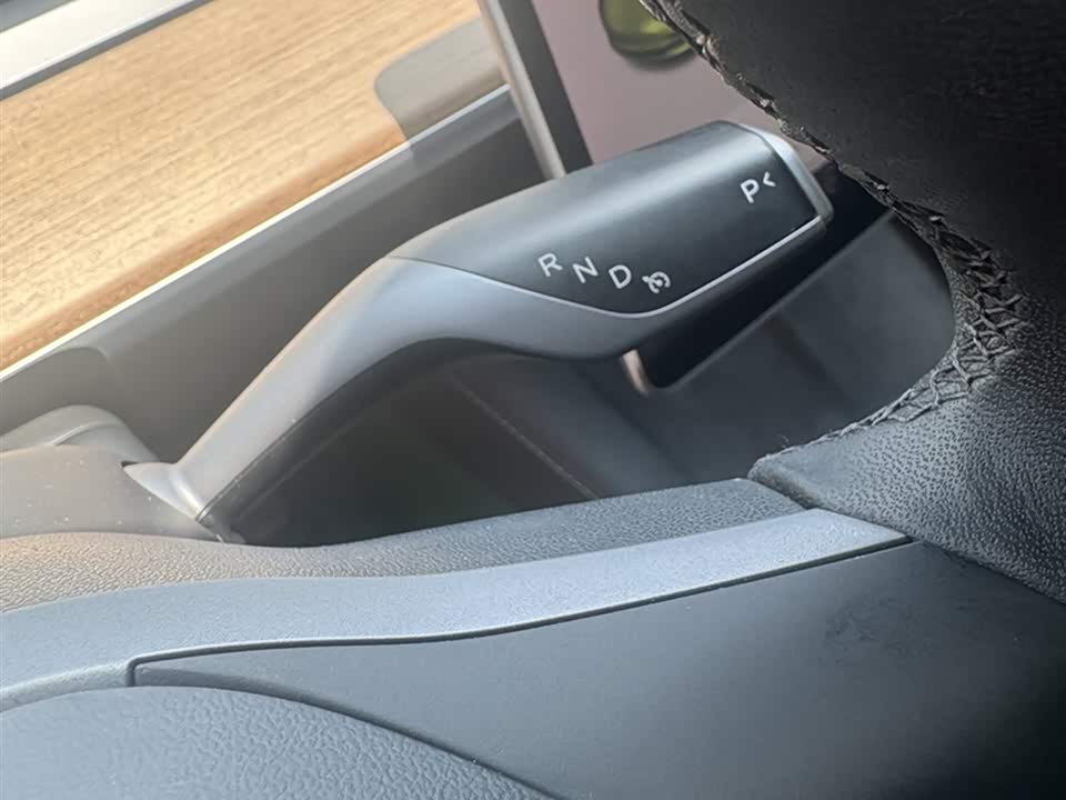 Tesla Model 3 Tesla Model 3