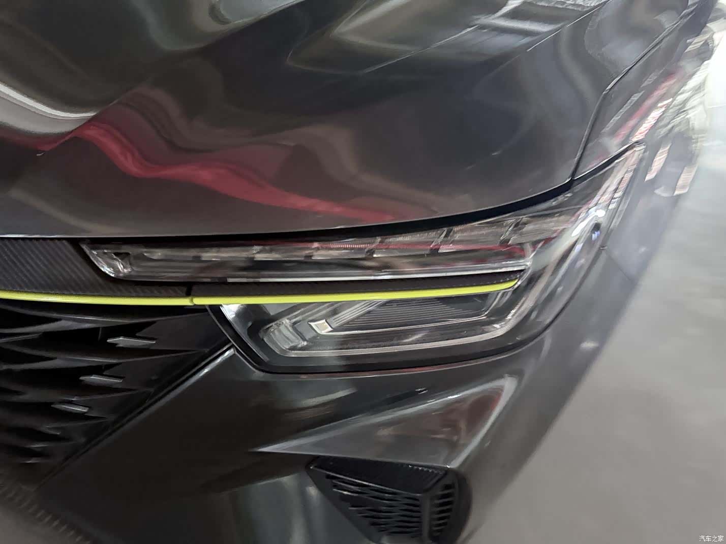Roewe RX5, 2021 4