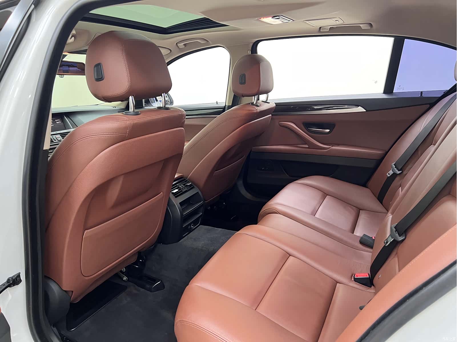 BMW 5 Series, 2016 18