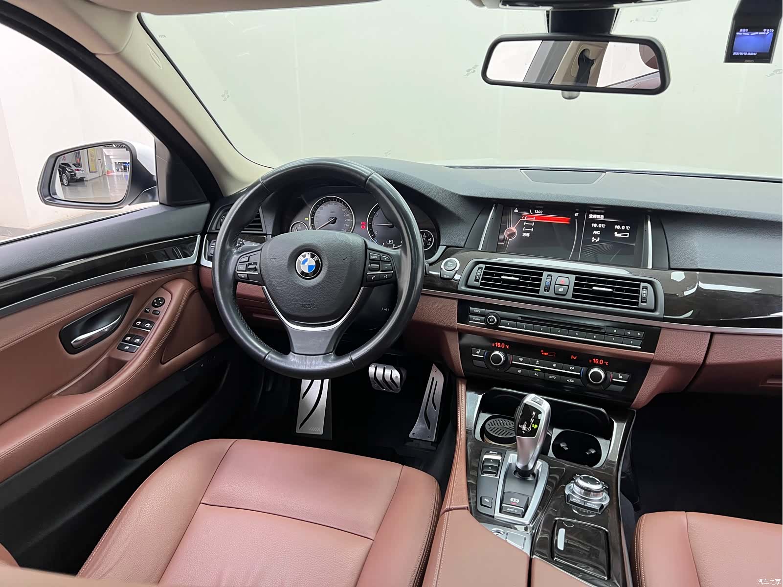 BMW 5 Series, 2016 23
