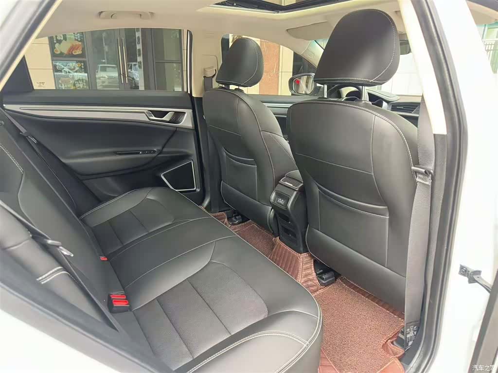 Geely Emgrand, 2020 10