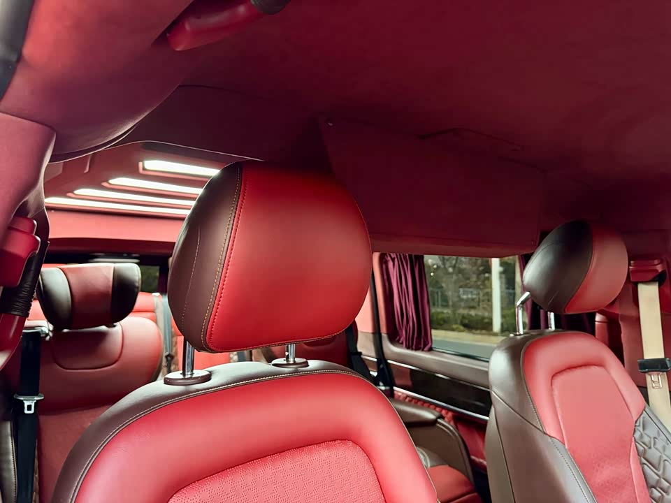 Mercedes-Benz V-class