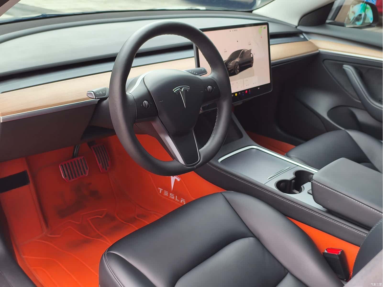 Tesla Model 3, 2023 18