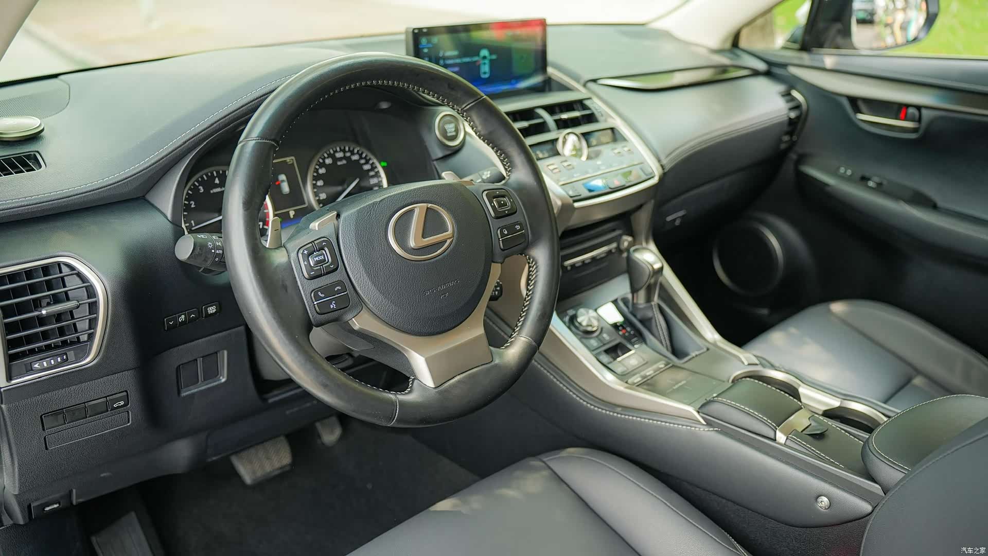 Lexus NX, 2018 6