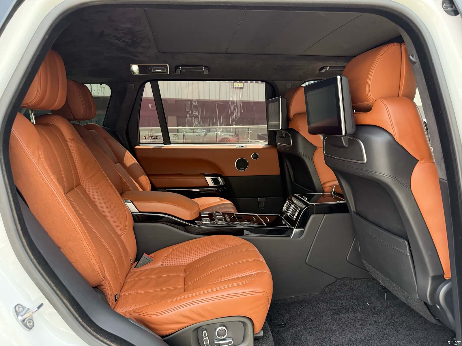 Land Rover Range Rover, 2019 18