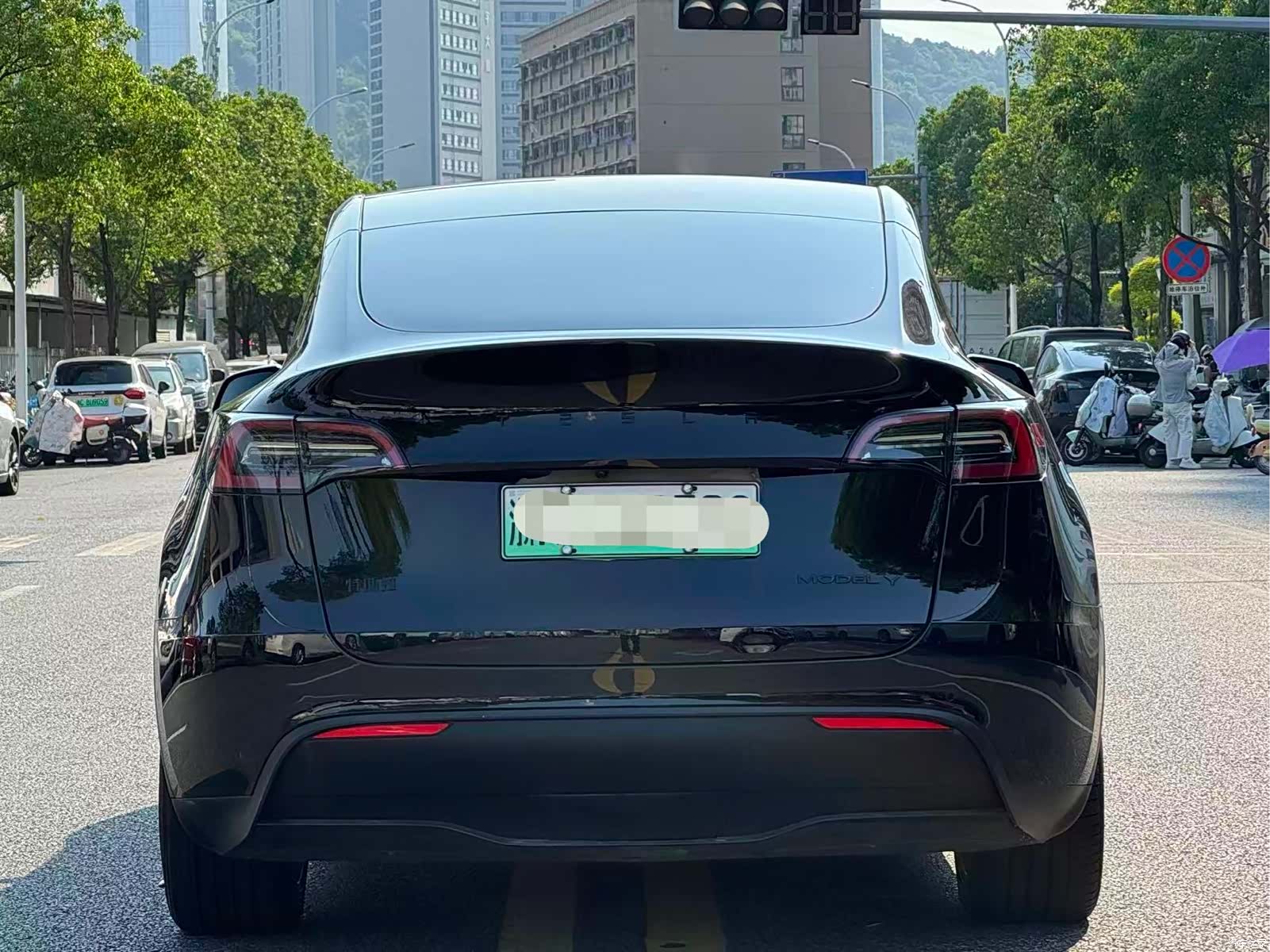Tesla Model Y, 2023 все фото