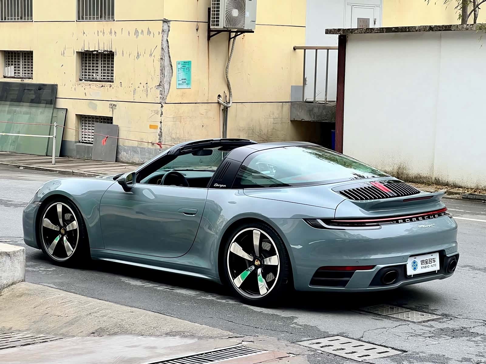 Porsche 911, 2023 17