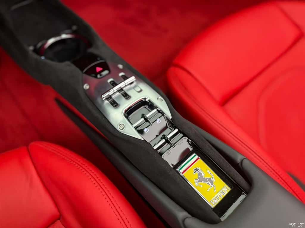 Ferrari 296, 2024 7