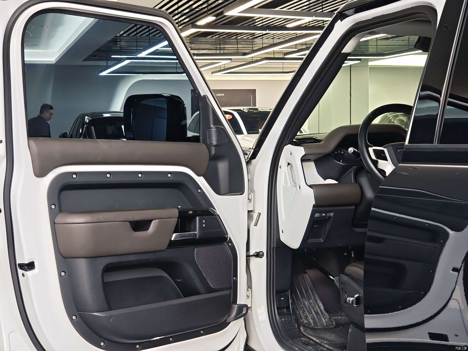 Land Rover Defender, 2022 22