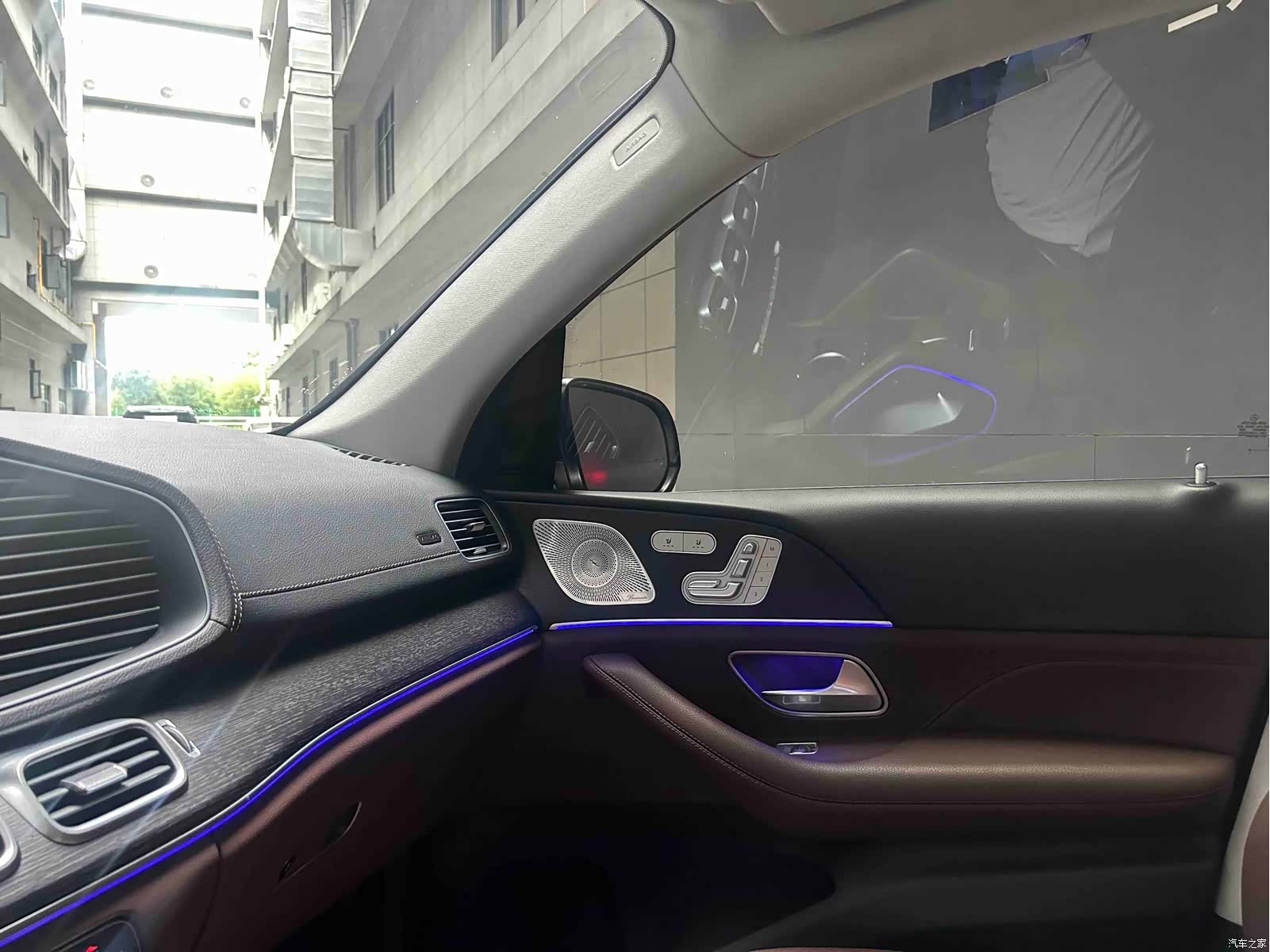 Mercedes-Benz GLE, 2024 18