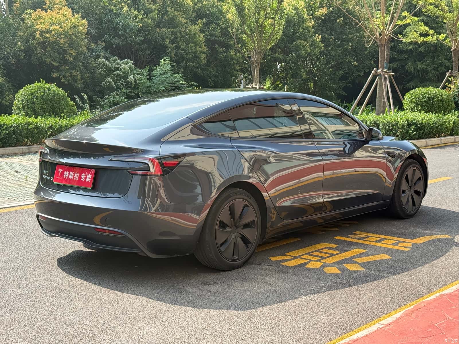 Tesla Model 3, 2024 7