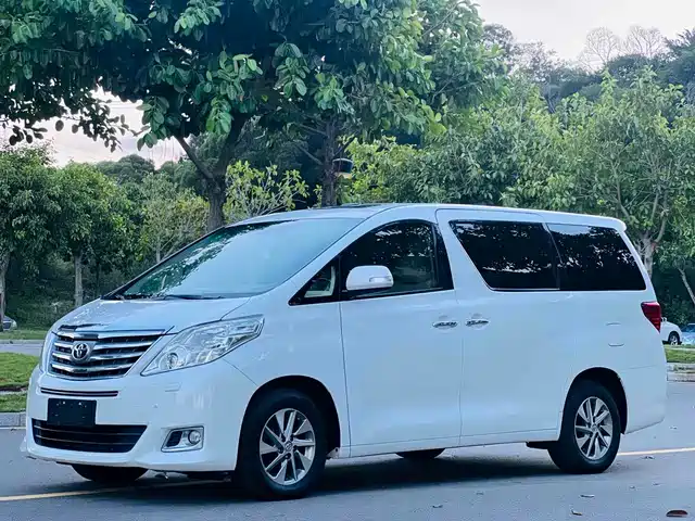 Toyota Alphard 2012 — купить из Китая под заказ