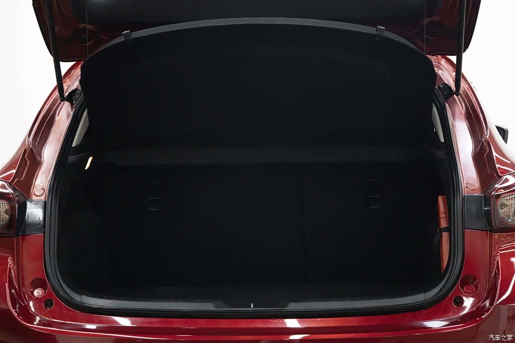 Mazda Mazda3, 2019 8