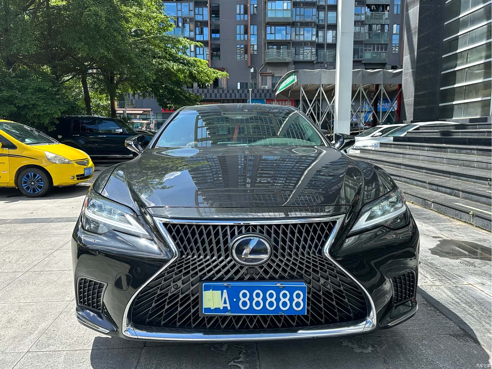 Lexus LS, 2021 2