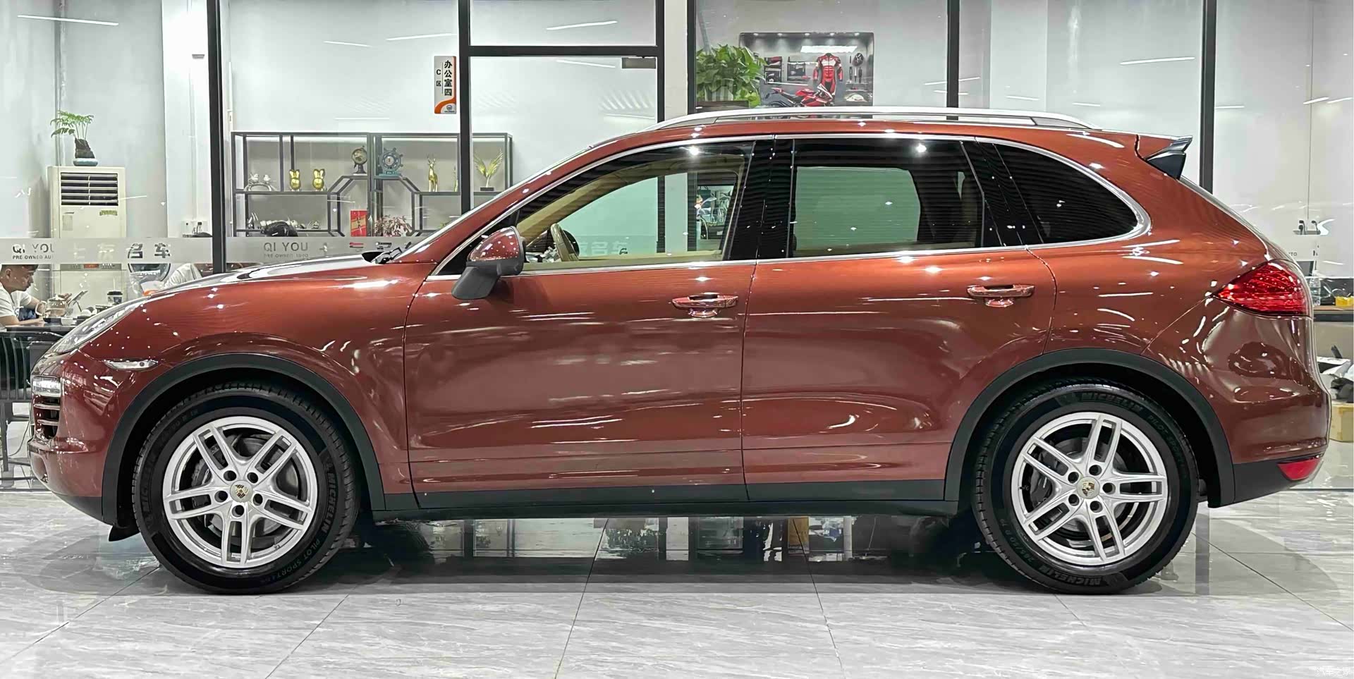 Porsche Cayenne, 2012 8