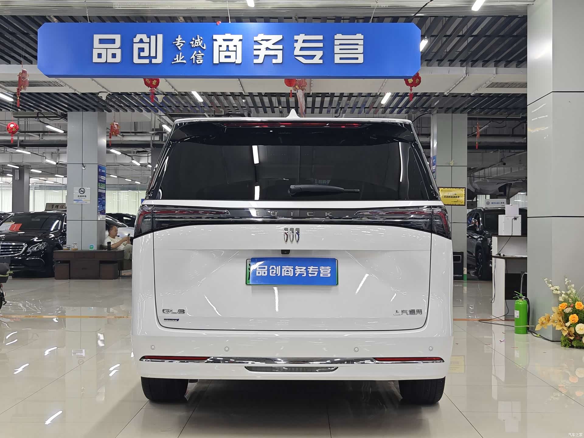 Buick GL8, 2025 8