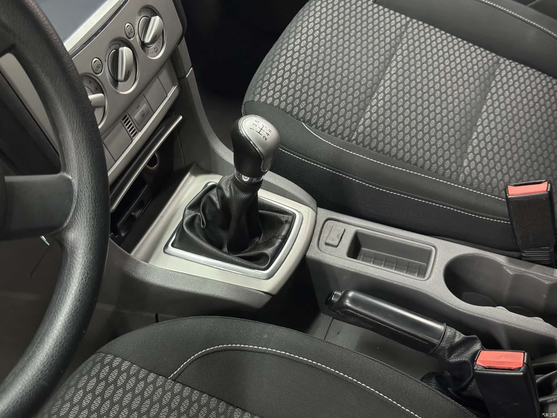 Ford Focus, 2013 18