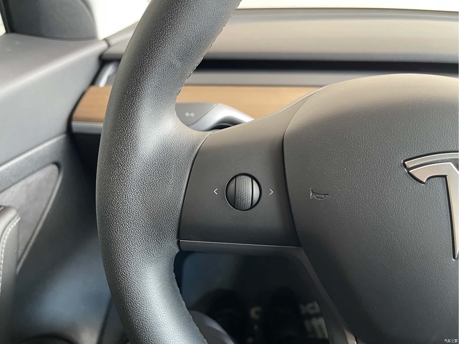 Tesla Model 3, 2020 14