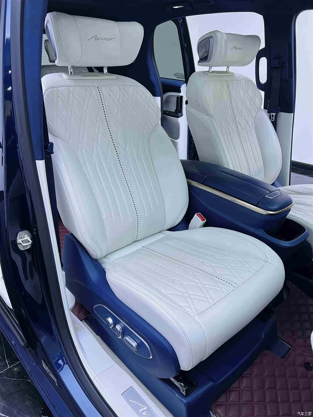 Buick GL8, 2020 12