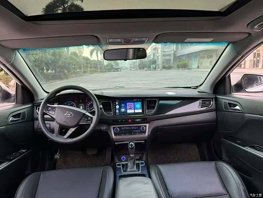 Hyundai GLS, 2015 6