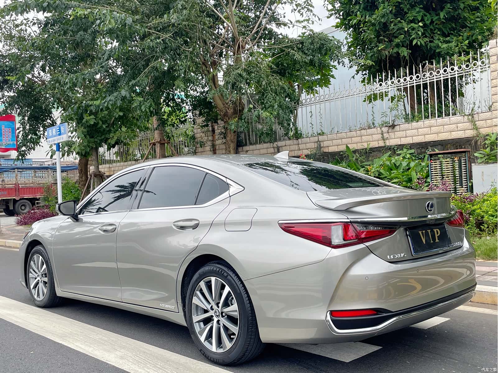 Lexus ES, 2021 10