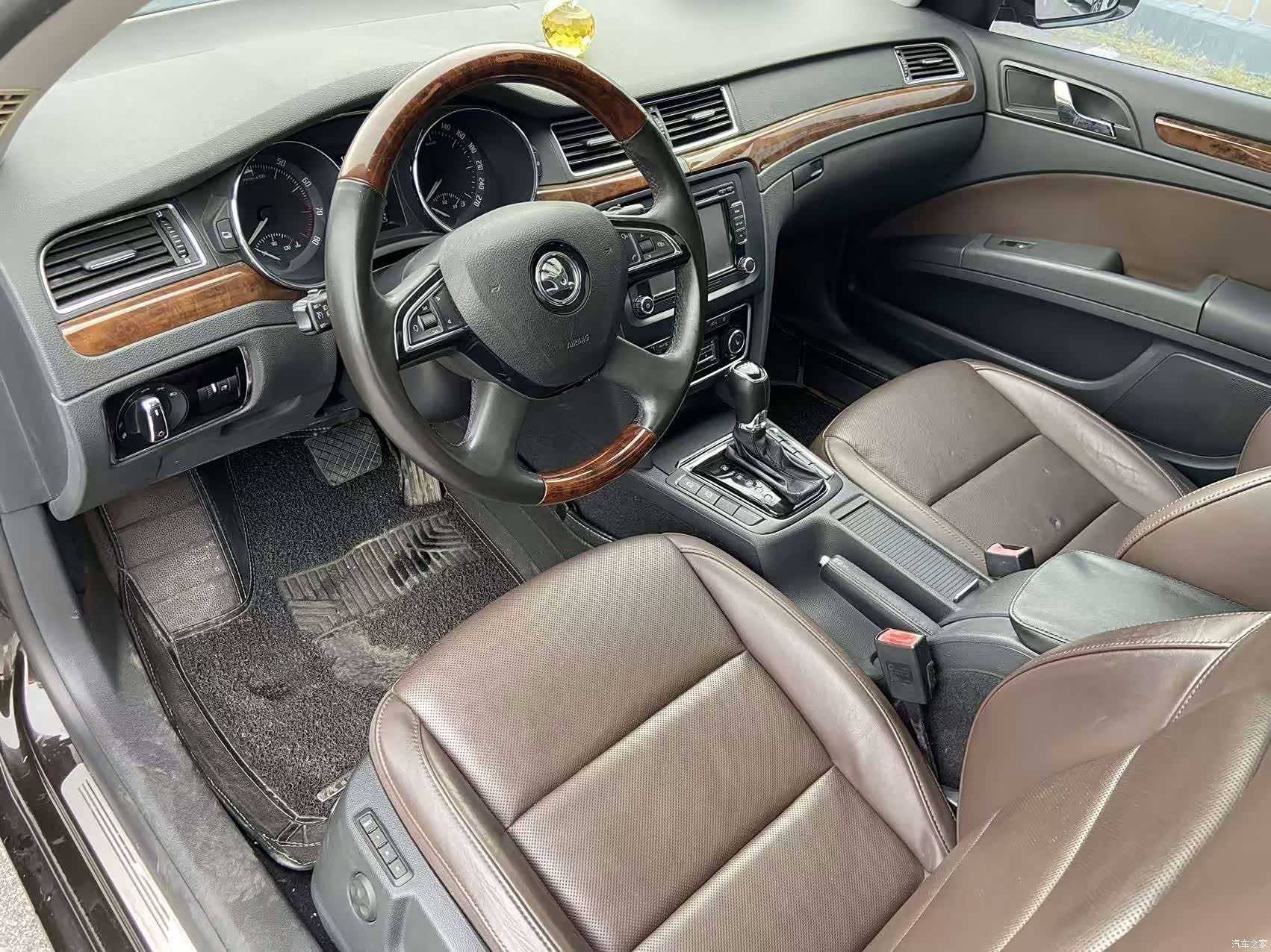 Skoda Superb, 2014 10