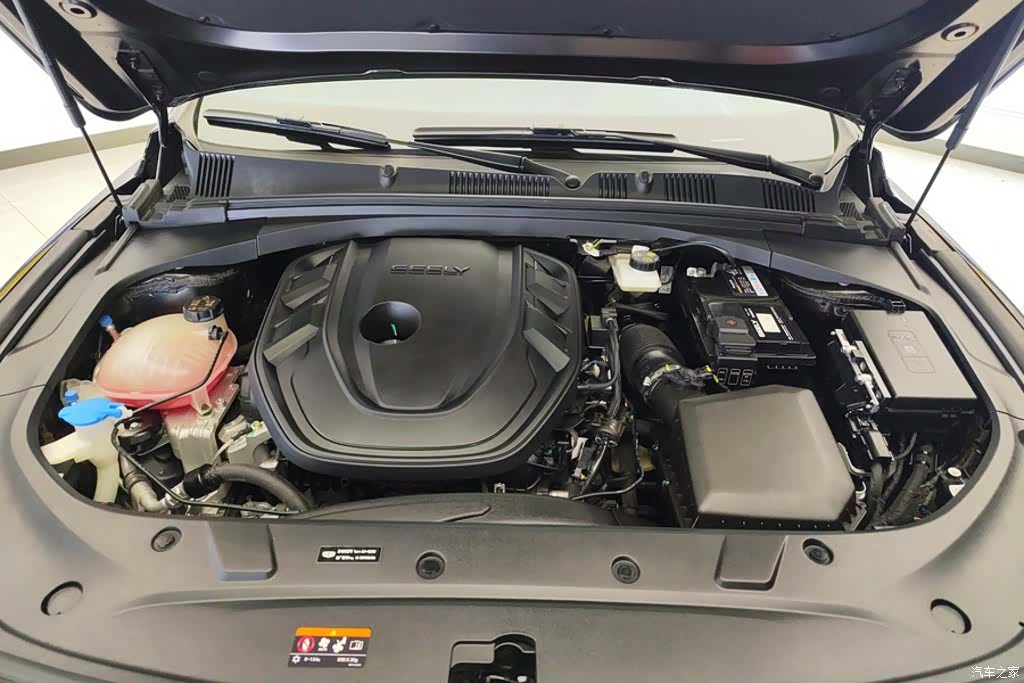 Geely Preface, 2025 10