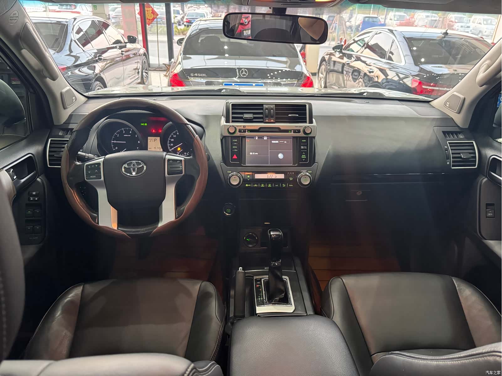 Toyota Prado, 2016 10