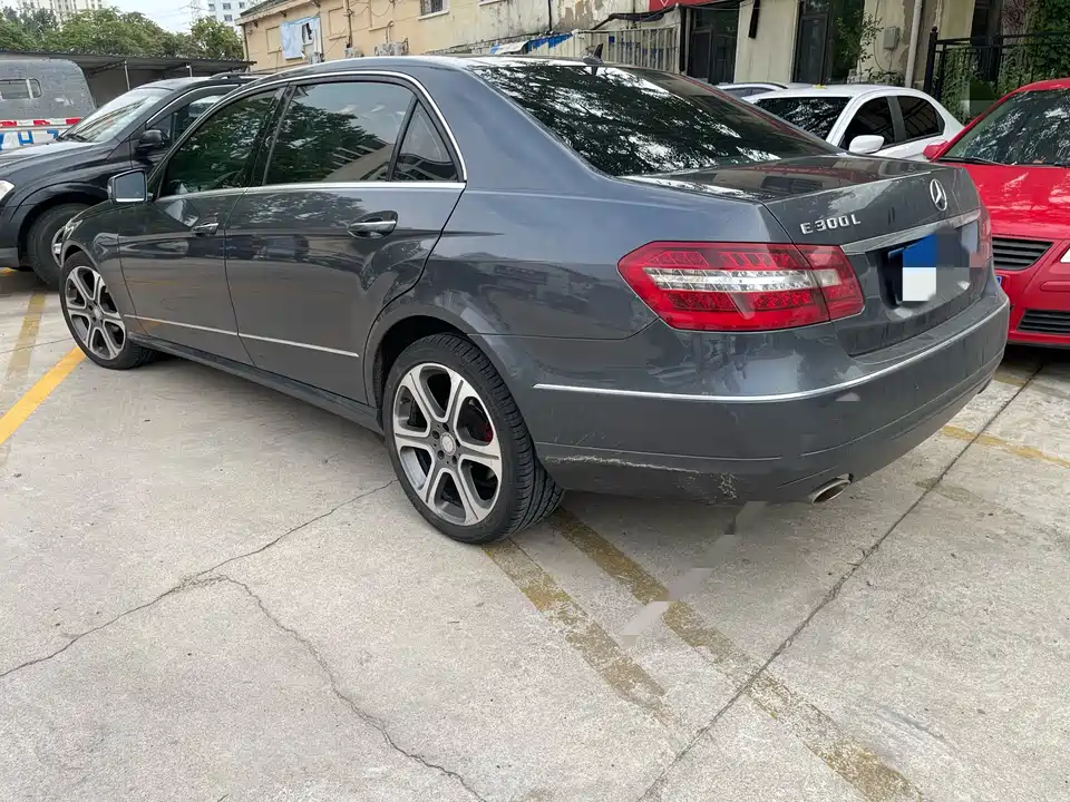 Mercedes-Benz E-class Mercedes-Benz E-class