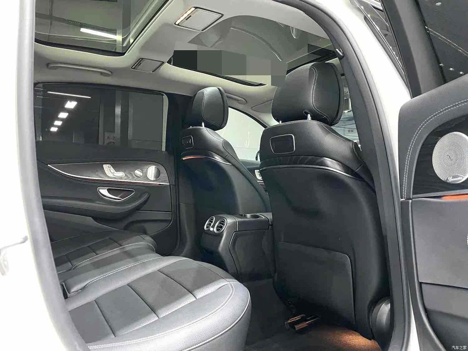Mercedes-Benz E-Class, 2019 4