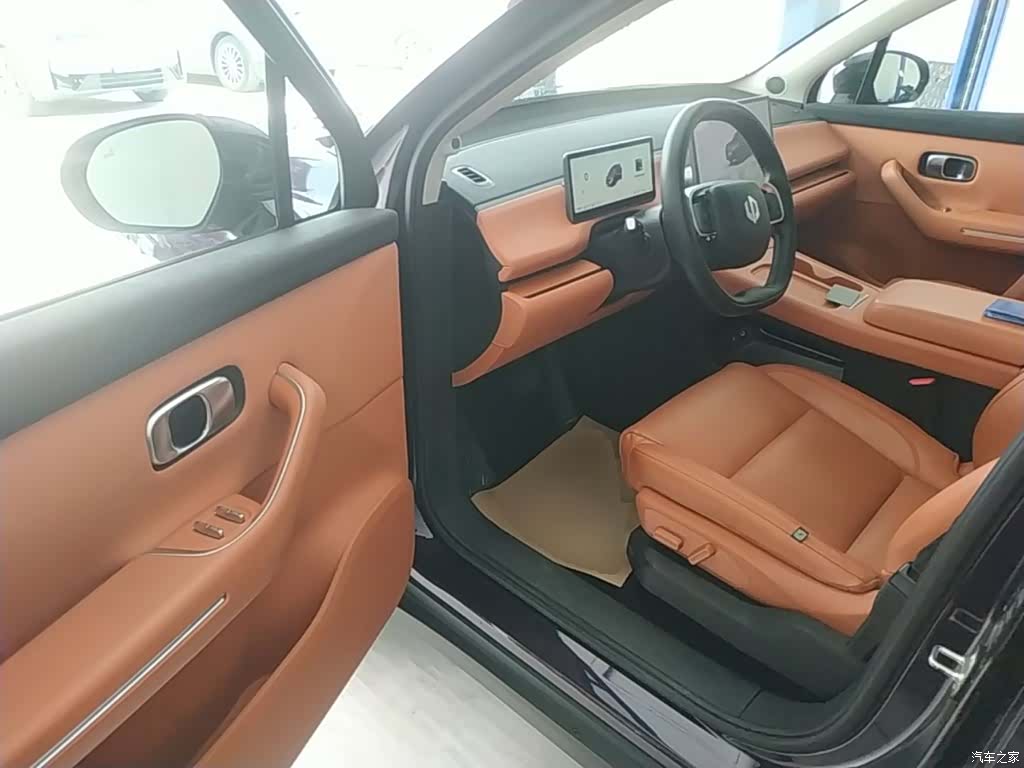 Leapmotor C16, 2024 16