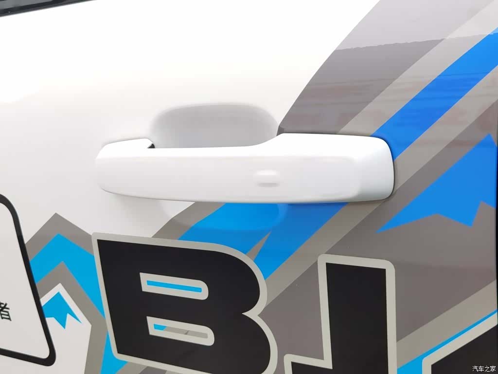 BAIC BJ40, 2025 18