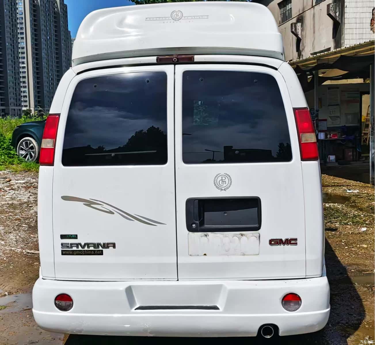 GMC SAVANA, 2011 все фото