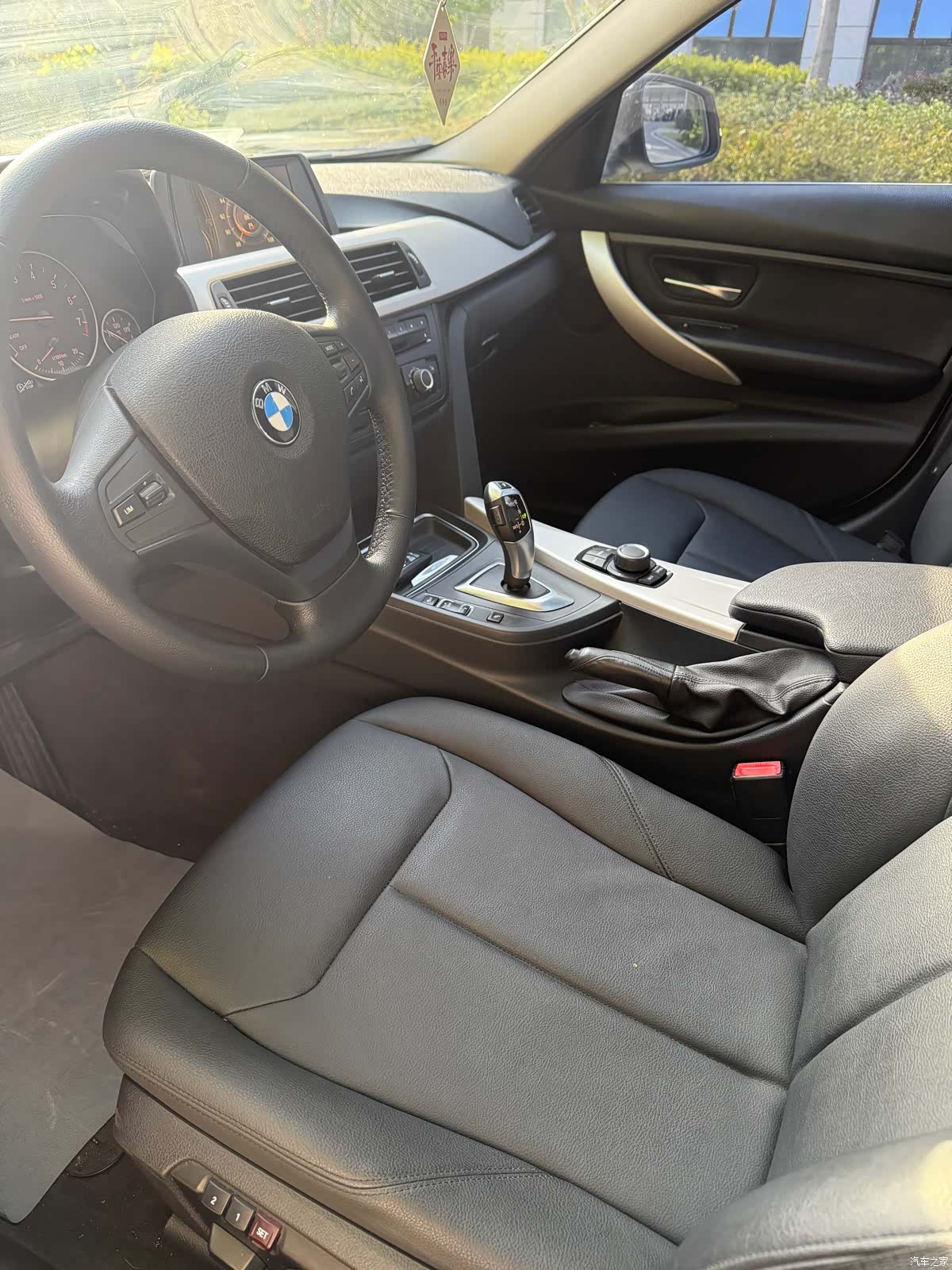 BMW 3 Series, 2015 все фото