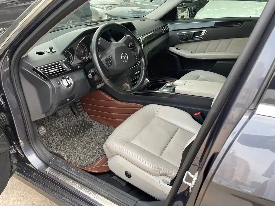 Mercedes-Benz E-class Mercedes-Benz E-class