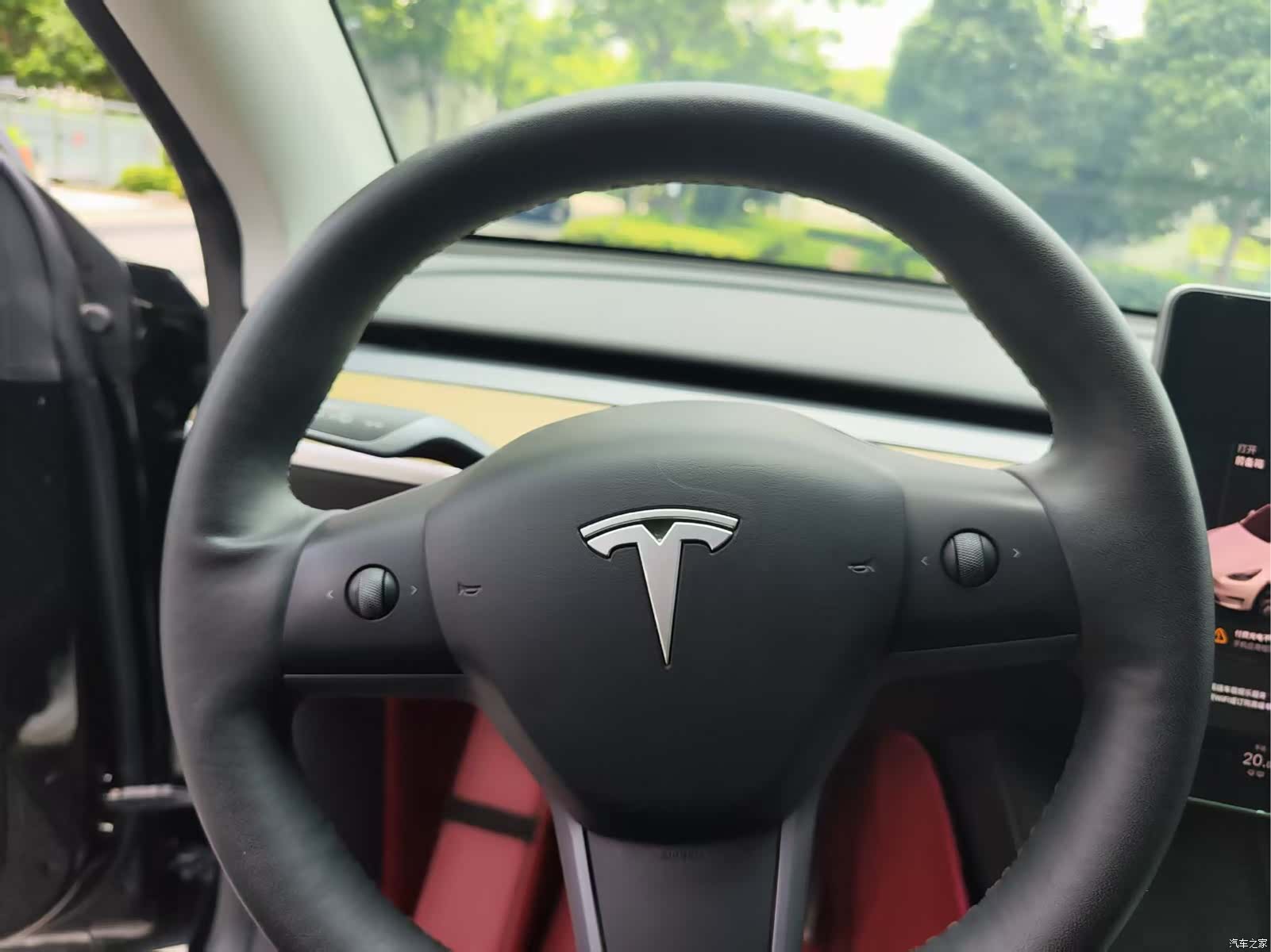 Tesla Model Y, 2023 6