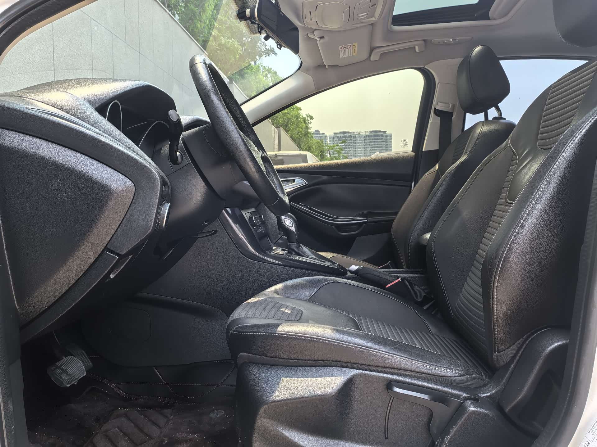 Ford Focus, 2015 6