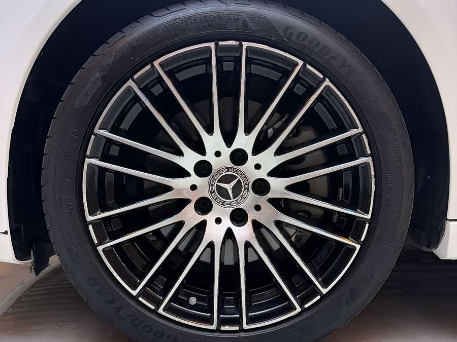 Mercedes-Benz C-Class 2024, фото 14