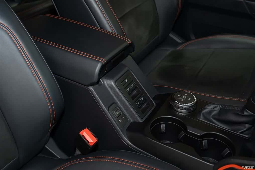 Ford Bronco, 2025 21