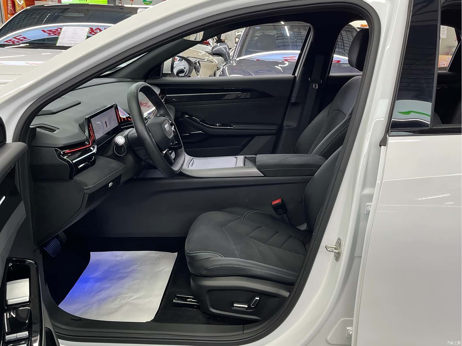 Geely Galaxy L6, 2024 7