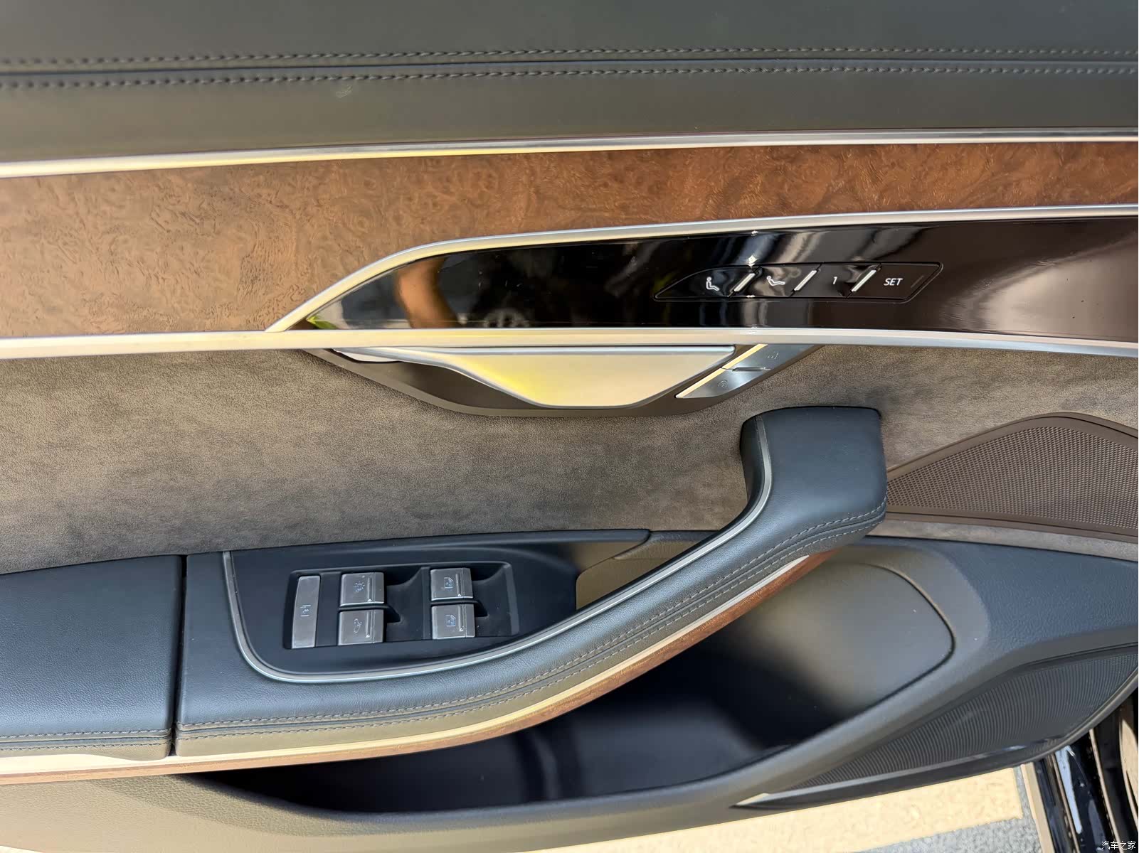 Audi A8L, 2022 7