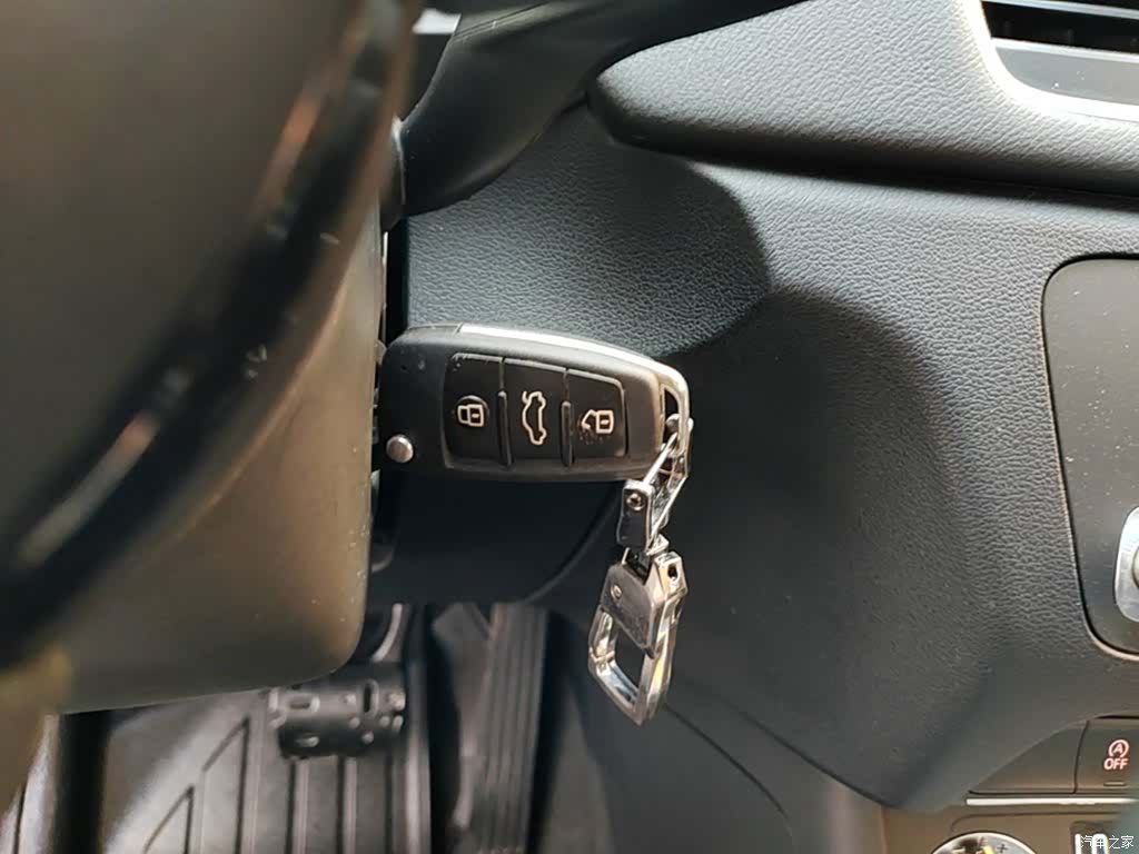 Audi Q3, 2014 9