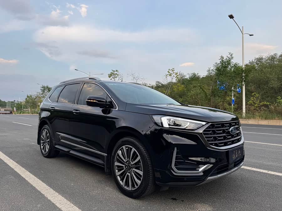 Ford Edge 2021, фото 2