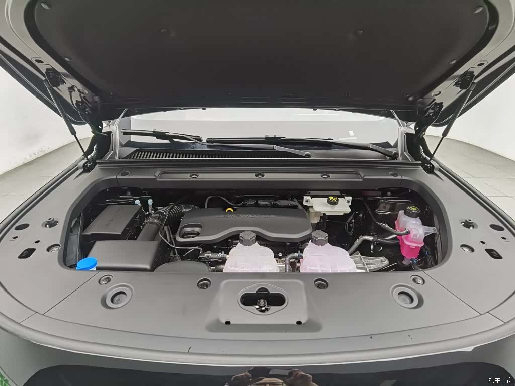 Leapmotor C16, 2025 6