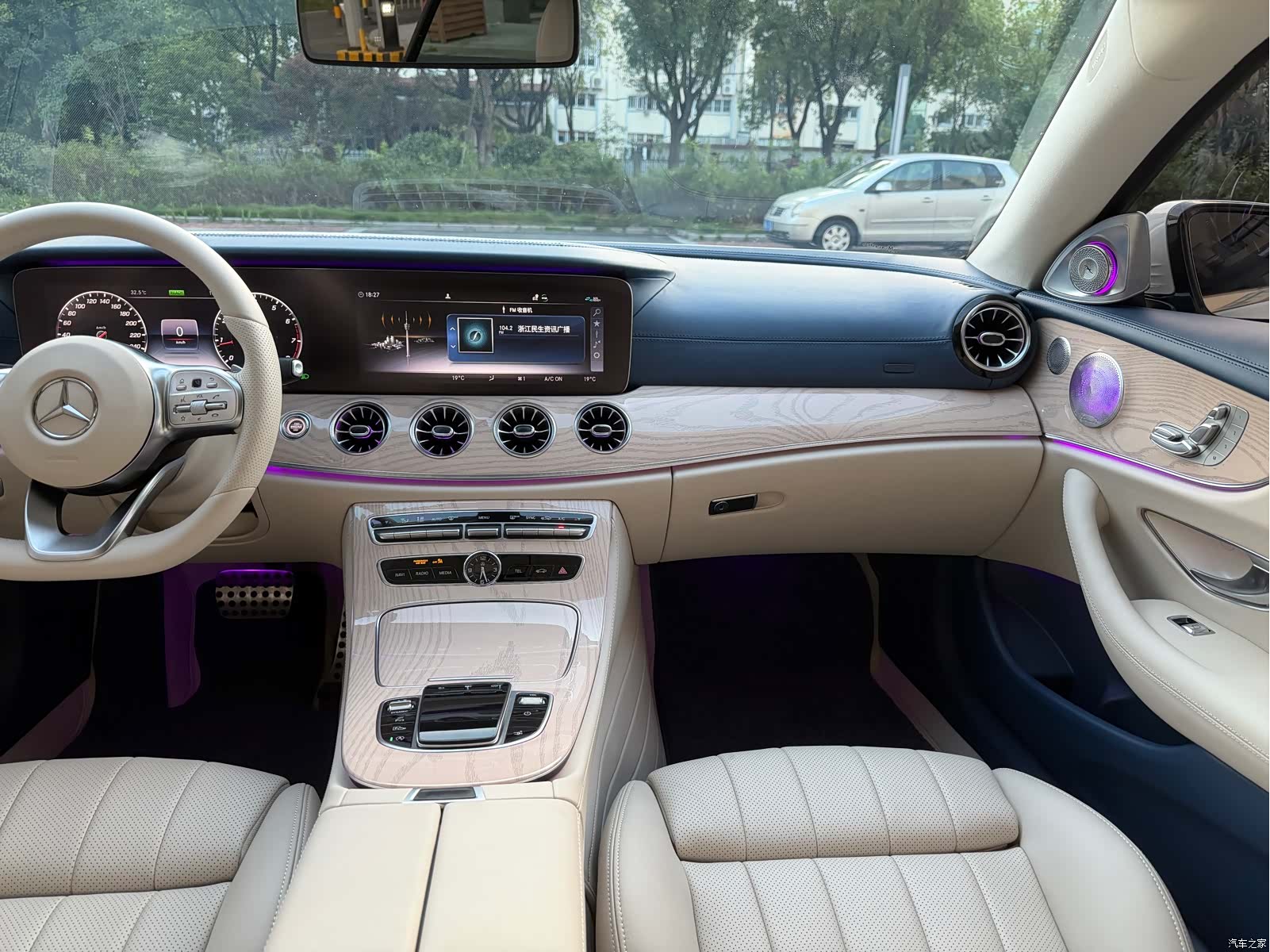 Mercedes-Benz E-Class, 2021 4